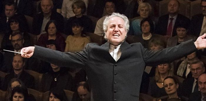 The conductor Manfred Honeck The conductor Manfred Honeck