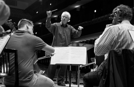 Chief Conductor Jiří Bělohlávek during one of the many rehearsals.