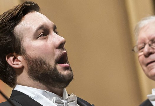 Jan Martiník při vystoupení s Českou filharmonií – Foto: Petr Kadlec